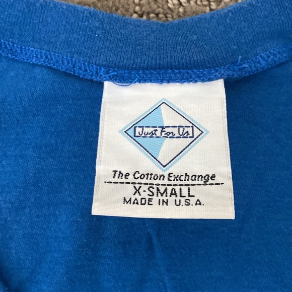 Metro State V-neck Shirt - Picture 3 of 3